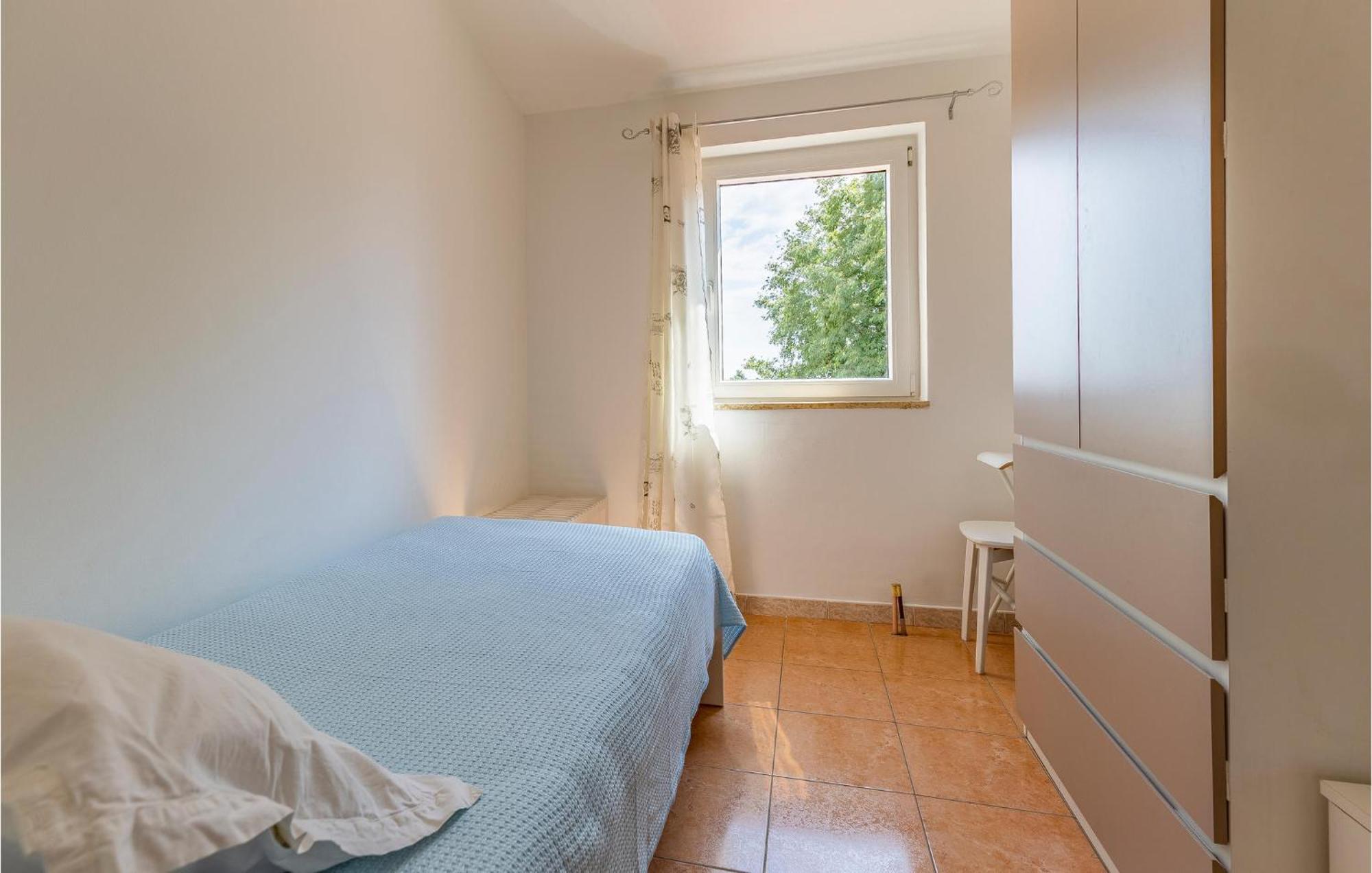 2 Bedroom Beautiful Apartment In Premantura Zewnętrze zdjęcie